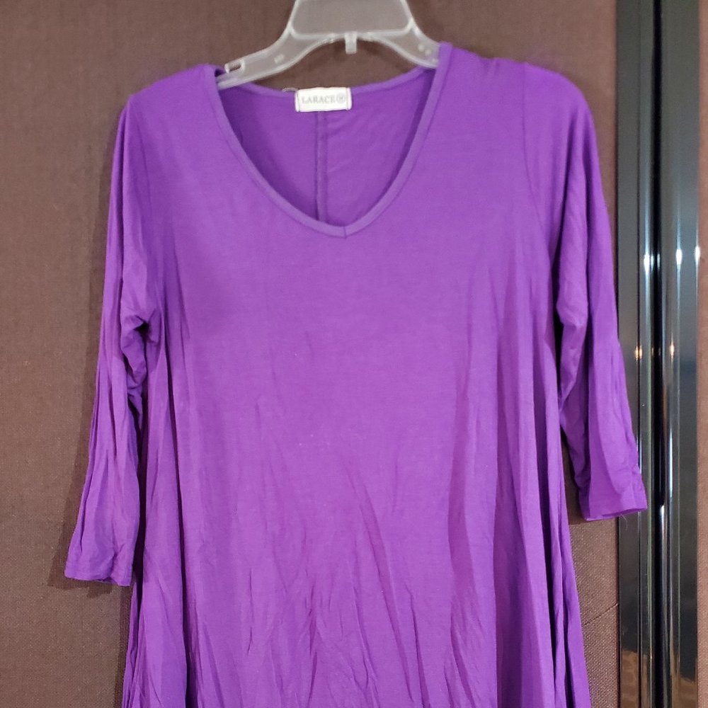 Larace 3/4 sleeve tunic top, purple, size M